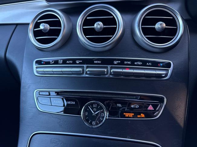 MERCEDES-BENZ C Class Photo 32