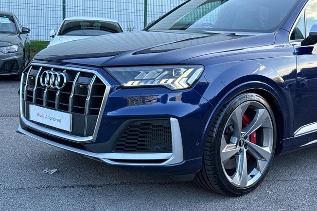 AUDI Sq7 Photo 22