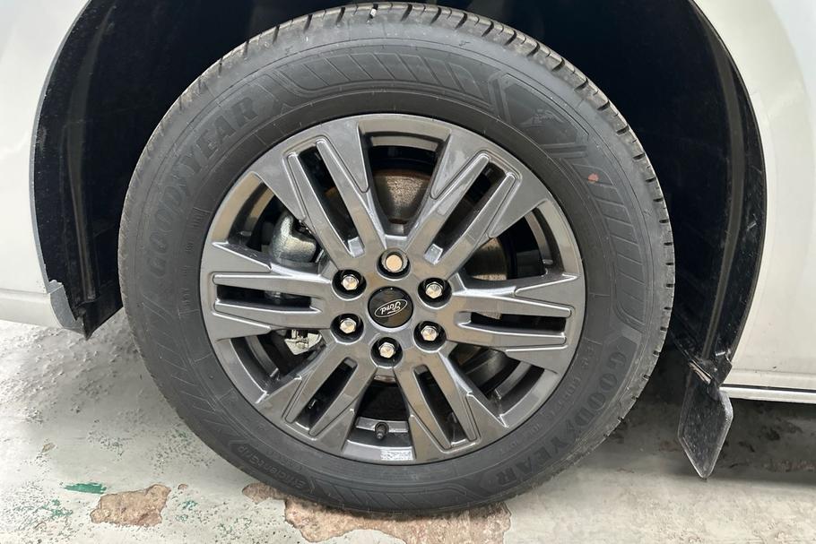 Used Ford TRANSIT CUSTOM LL75RVM 29