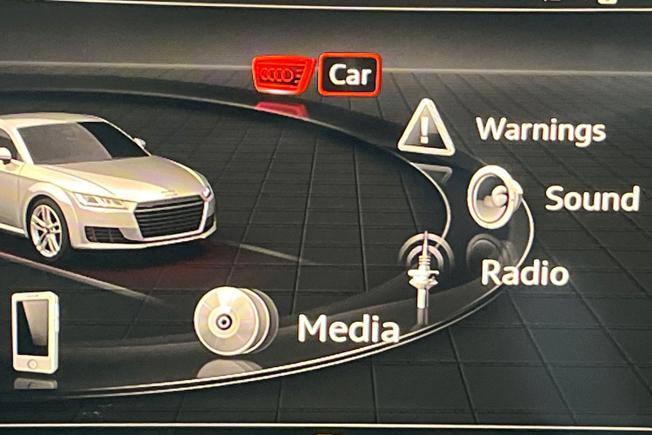 AUDI TT Photo 14