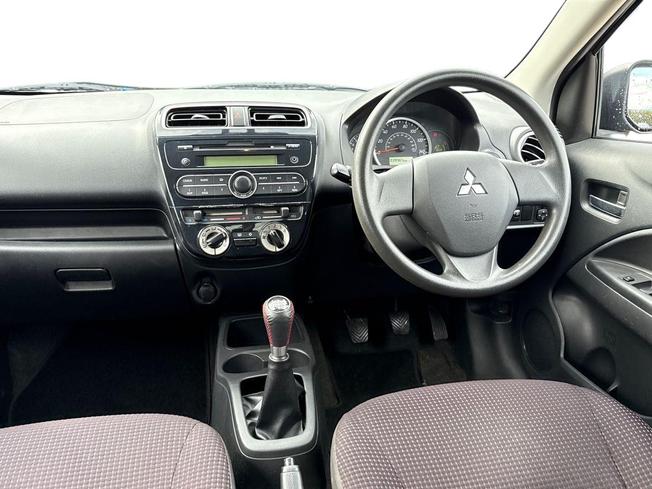 MITSUBISHI Mirage Photo 11