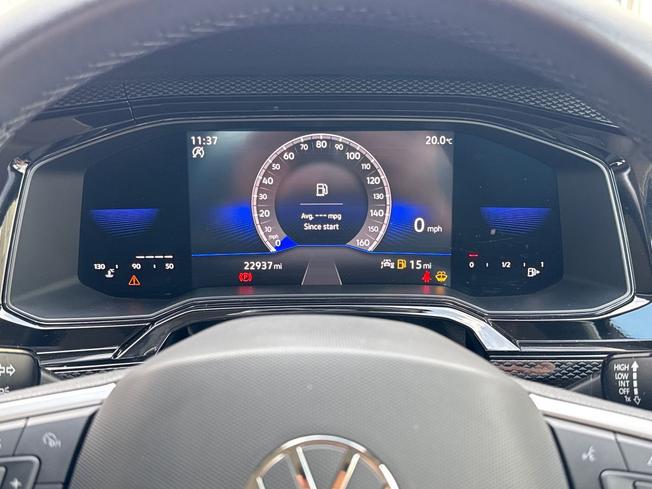 VOLKSWAGEN Polo Photo 15