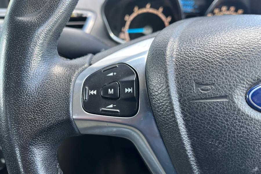 Ford FIESTA Photo autoimg-70294911310be396cb4eb4a685bad5736e57bf6f.jpg