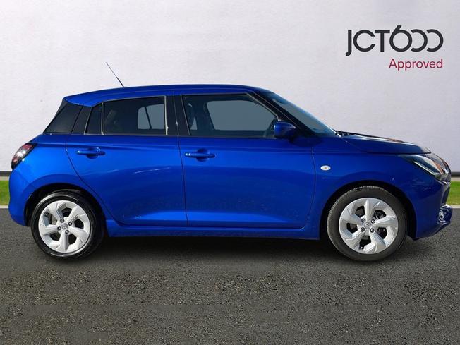 SUZUKI Swift Photo 4
