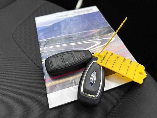 FORD Focus Photo 43