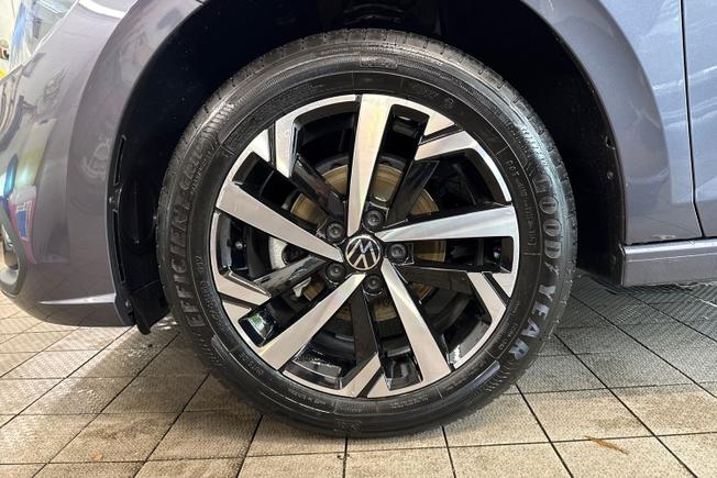 VOLKSWAGEN Polo Photo 5