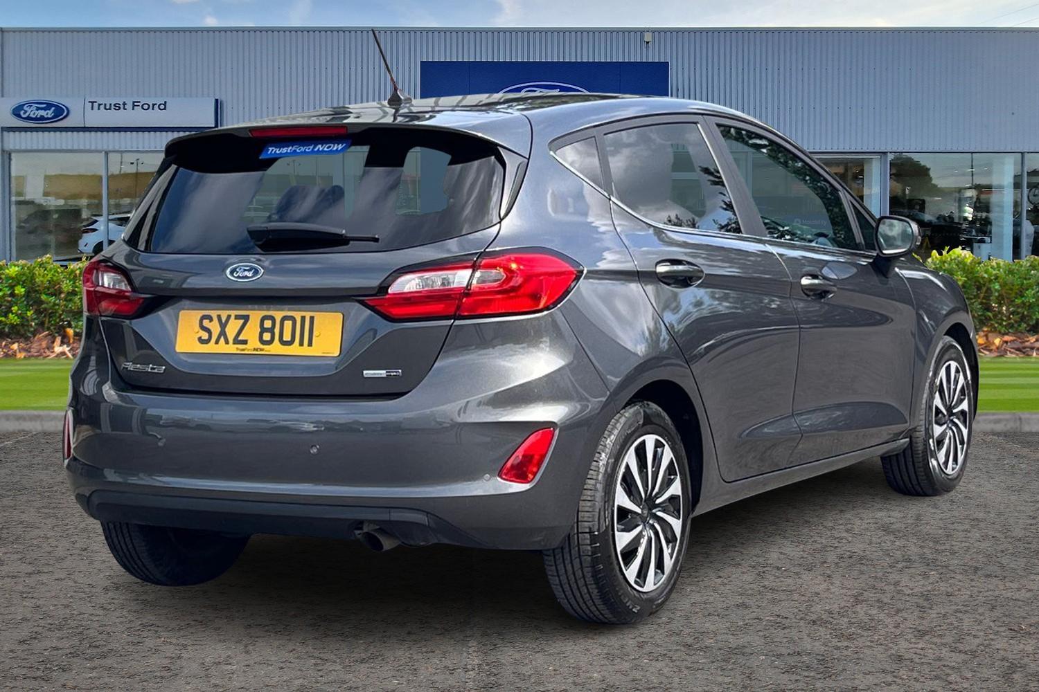 Ford FIESTA Photo 3