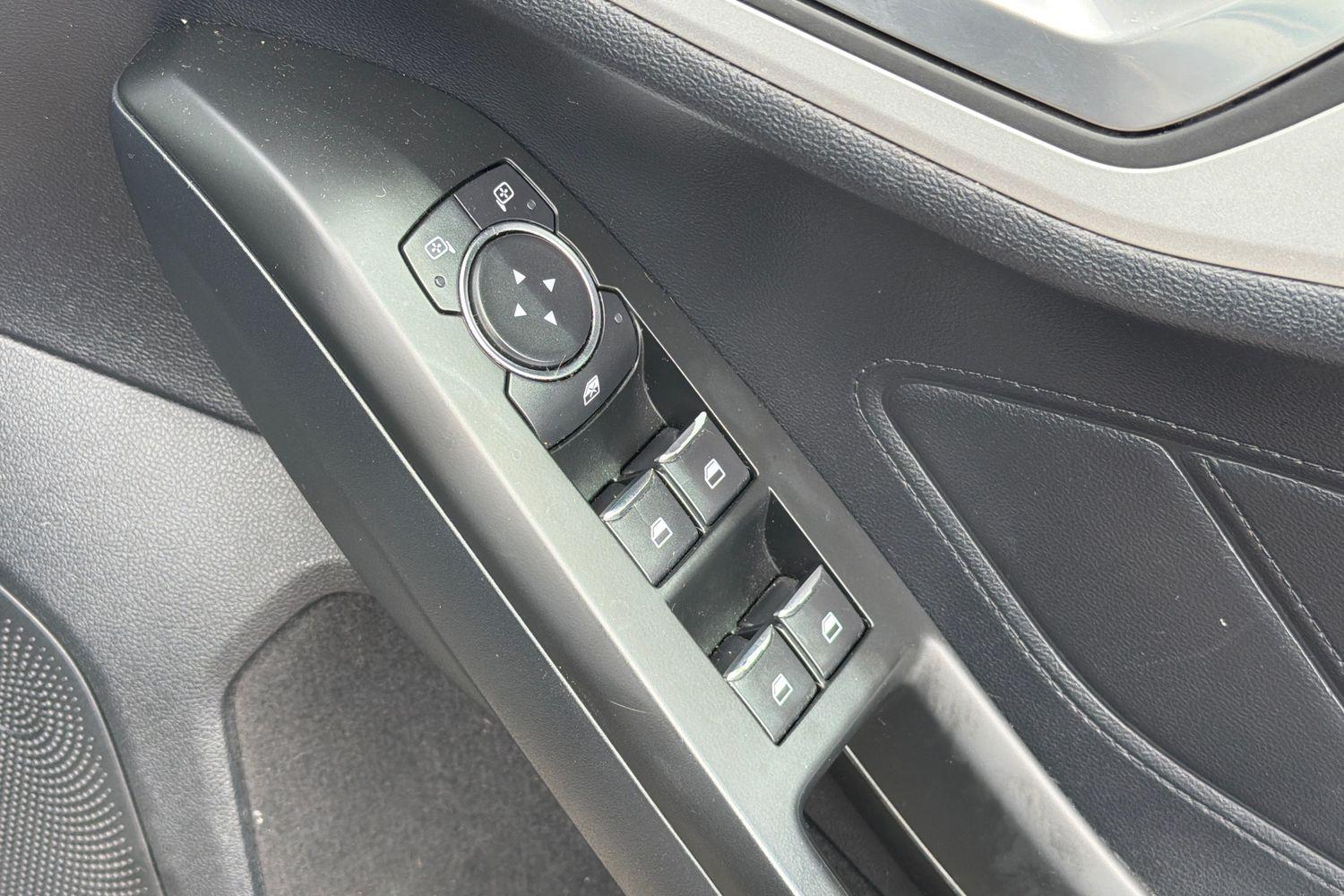 Ford FOCUS Photo 15