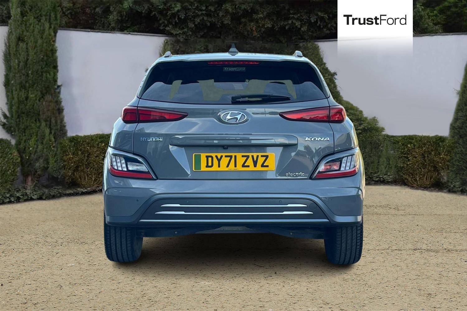 Hyundai KONA Photo 6