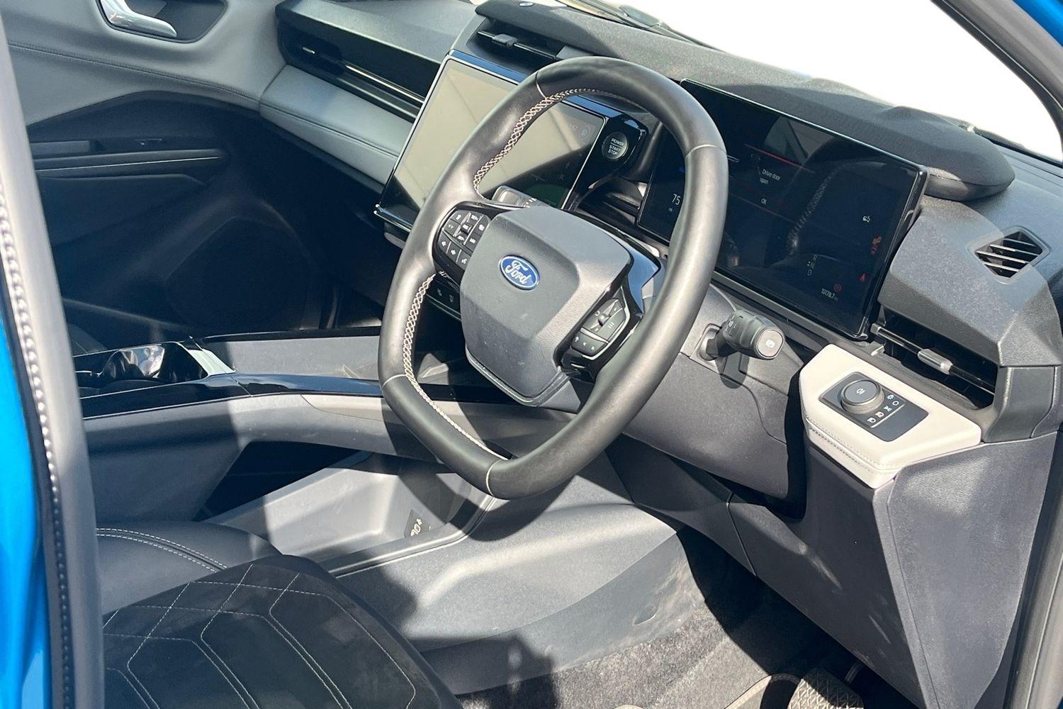 Ford Puma Gen-E Photo 8