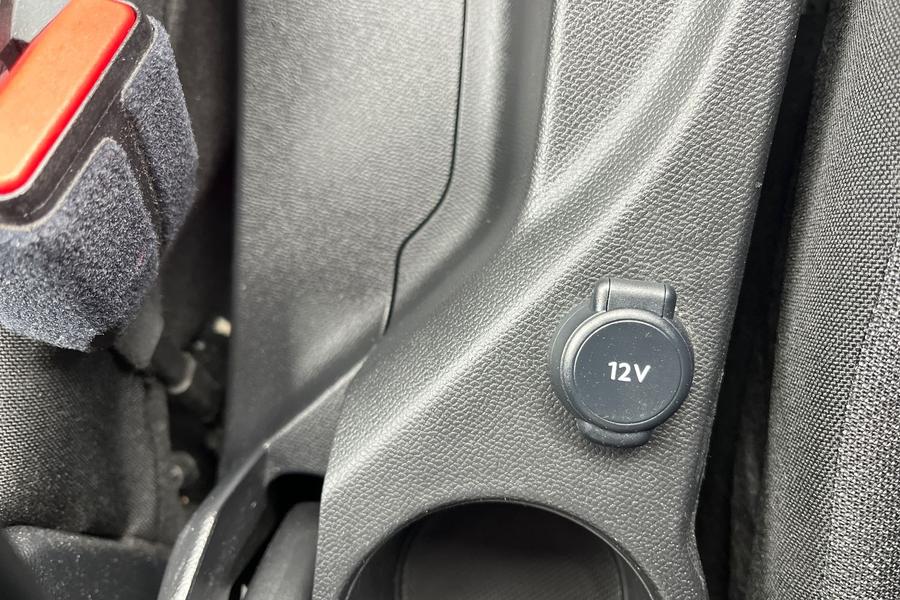 Peugeot 208 Photo autoimg-70428a428a1be92f97dba21c9fa27d67053f7281.jpg