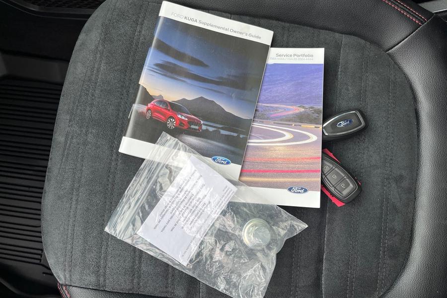 Ford KUGA Photo autoimg-704a928810a72aba4e96e304de5d9090eafad0c3.jpg
