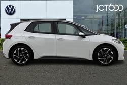 VOLKSWAGEN ID.3 Photo 4