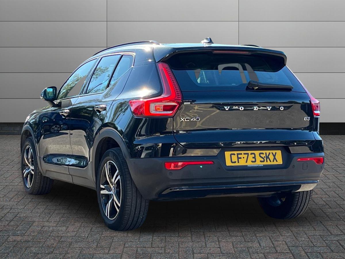 Volvo XC40 Photo 1