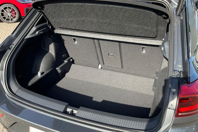 VOLKSWAGEN T-Roc Photo 12