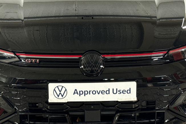 VOLKSWAGEN Golf Photo 39