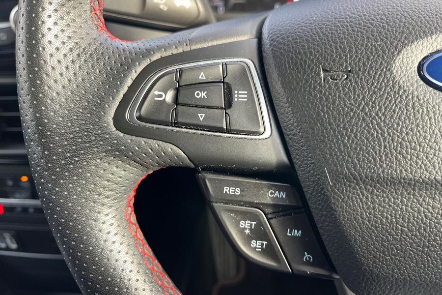 Ford ECOSPORT Photo autoimg-705127d1fe50bc9223fe151e56bfa3205d5e32f4.jpg
