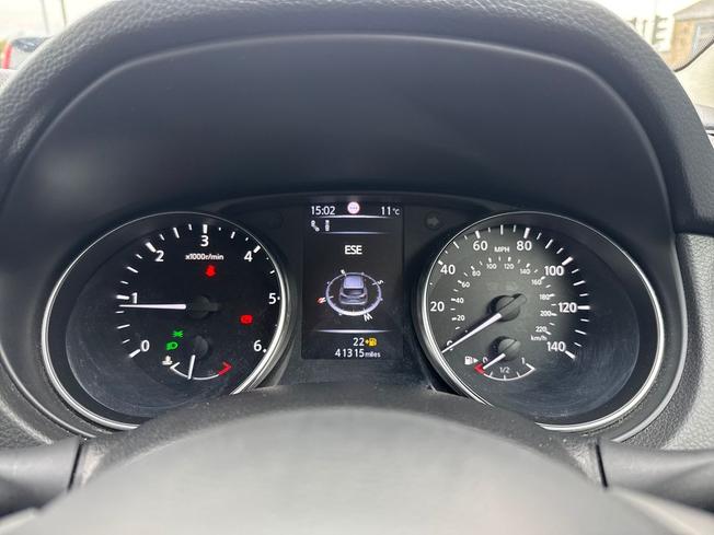 NISSAN Qashqai Photo 15