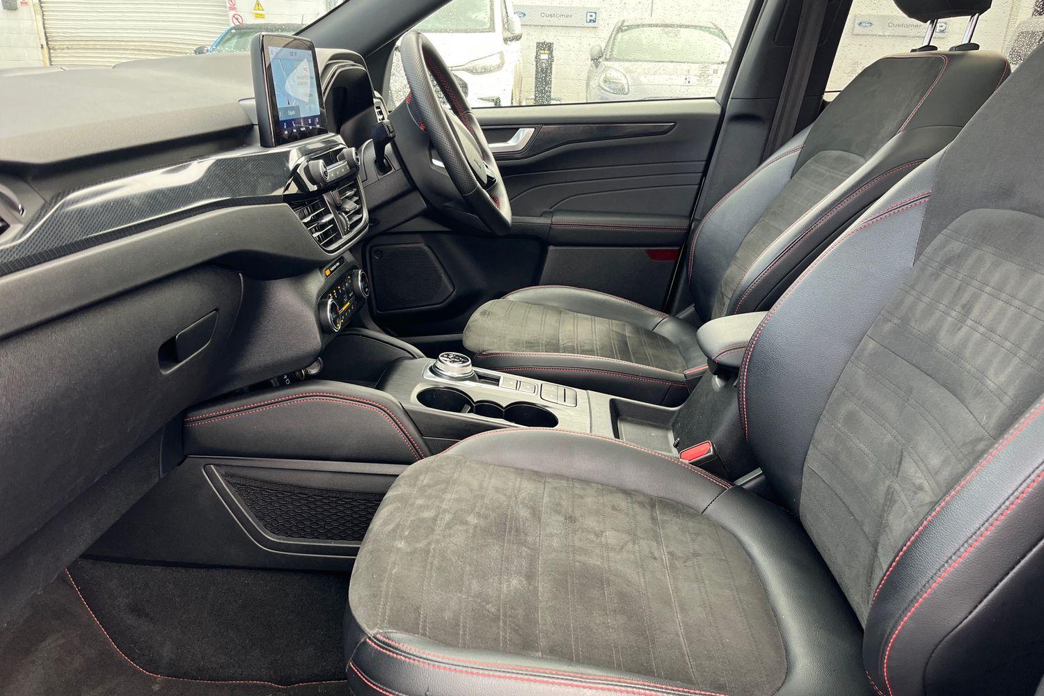 Ford KUGA Photo 18