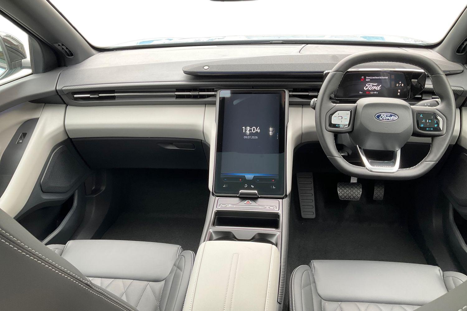 Ford Explorer Photo 9
