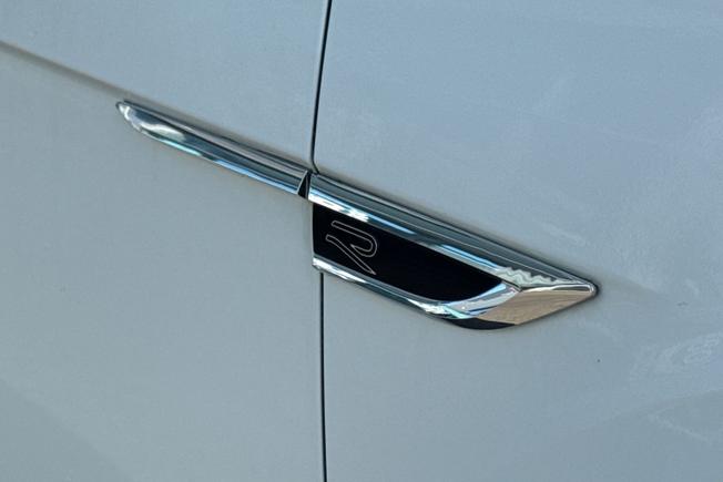 VOLKSWAGEN T-Roc Photo 50