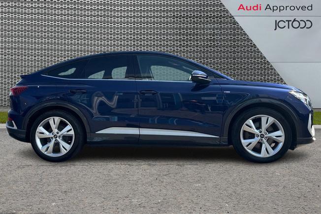 AUDI Q4 E-Tron Photo 4