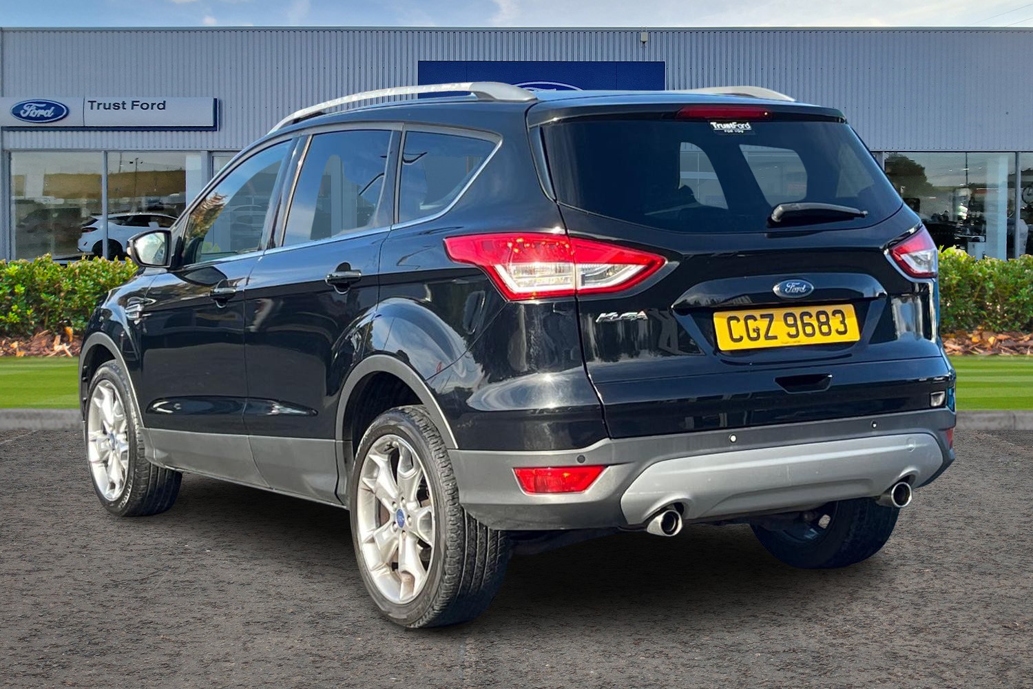 Ford KUGA Photo 1