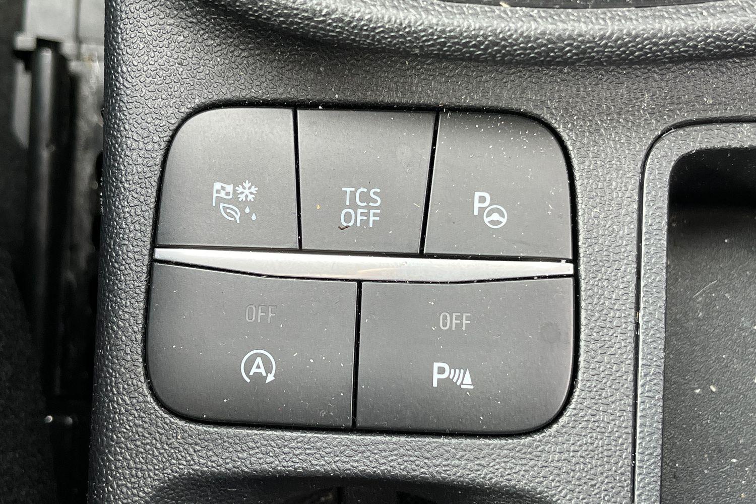 Ford FIESTA Photo 35