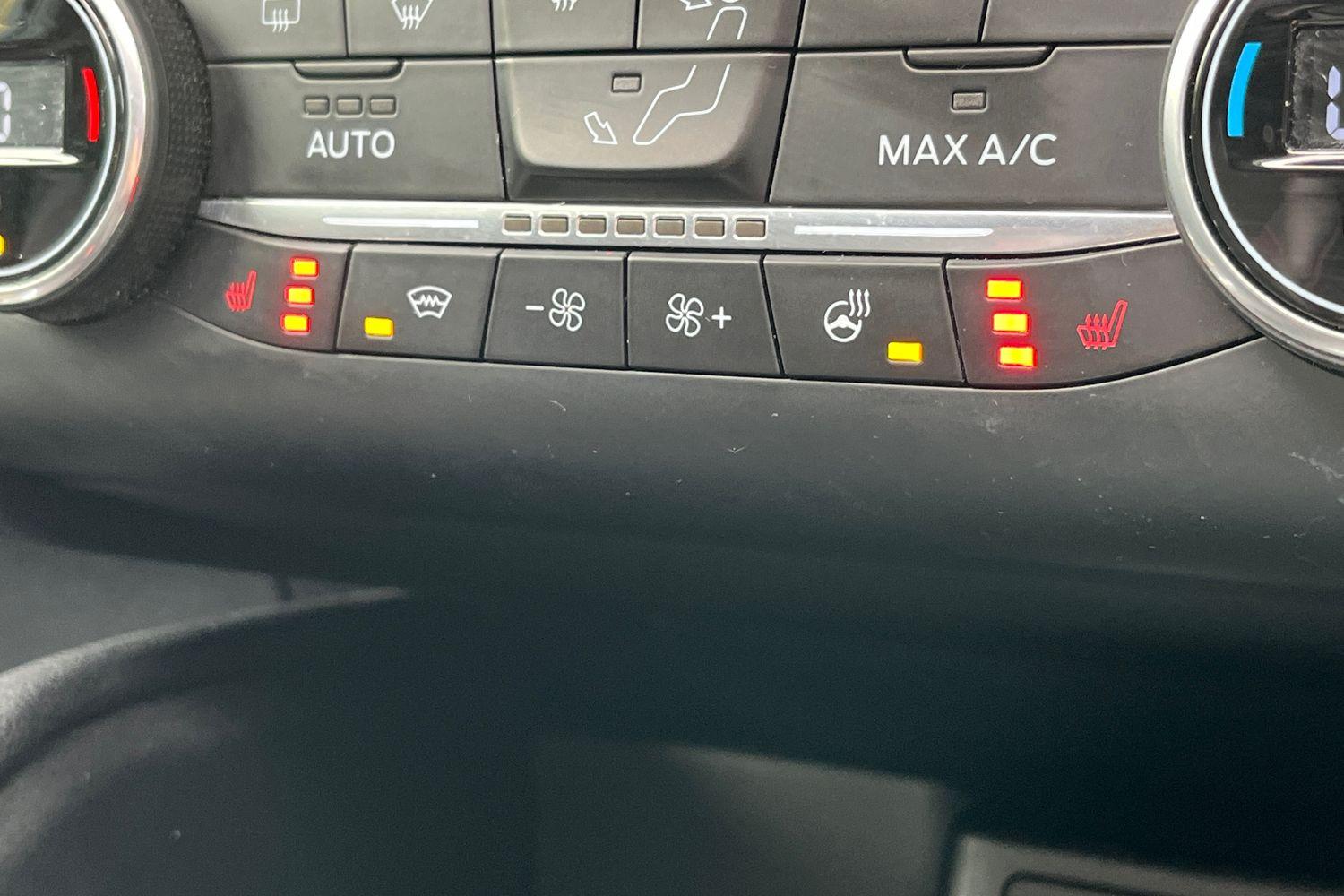 Ford KUGA Photo 27