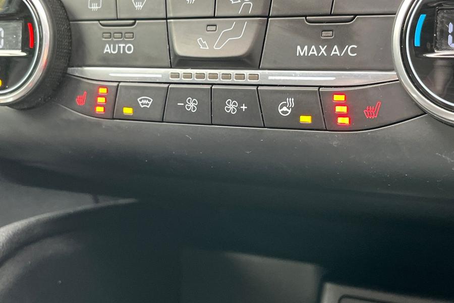 Ford KUGA Photo autoimg-70614c5ed9b33bad82fd62ac460362c98ed183d3.jpg
