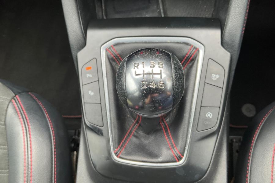 Ford KUGA Photo autoimg-706234ac3fb73946d9cb35a1a8c3f4d37f968c7d.jpg