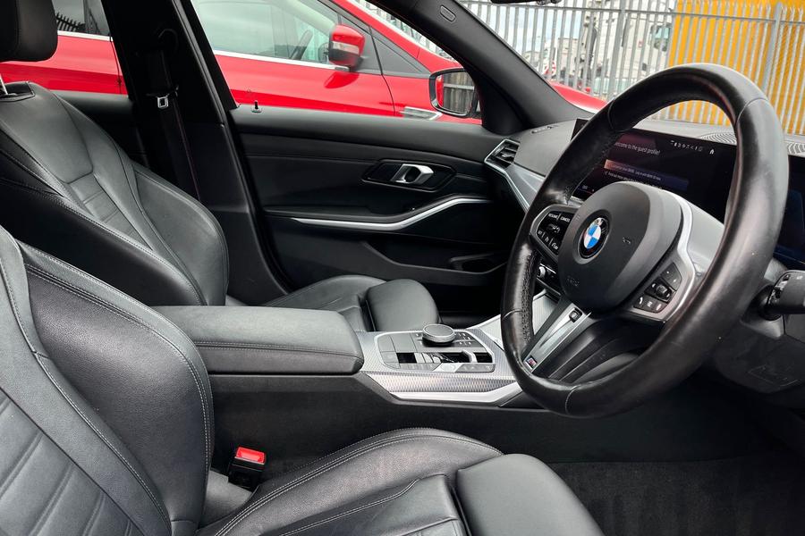 BMW 3 SERIES Photo autoimg-7063125ece328d19ce74b0520046e523f2caabac.jpg