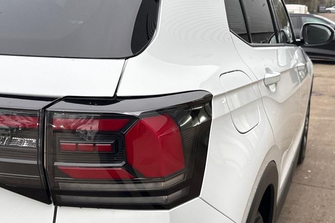 VOLKSWAGEN T-Cross Photo 28