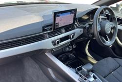 AUDI A4 Photo 2