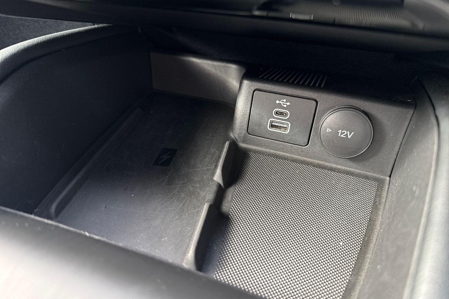 Ford KUGA Photo 30