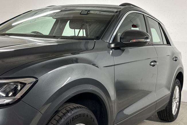 VOLKSWAGEN T-Roc Photo 40