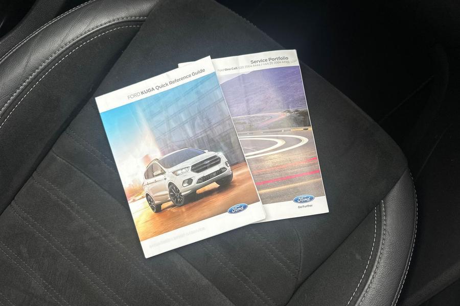 Ford KUGA Photo autoimg-70662e9ba08b4767f6cd8346fbe2bed2327f5510.jpg