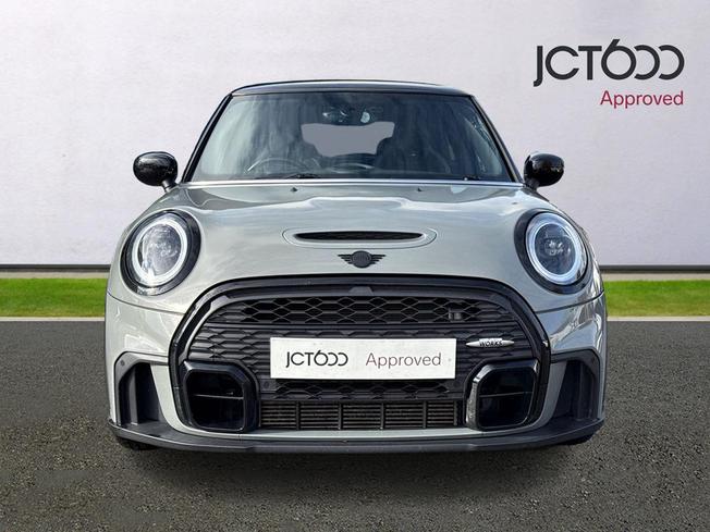 MINI Hatch Photo 8