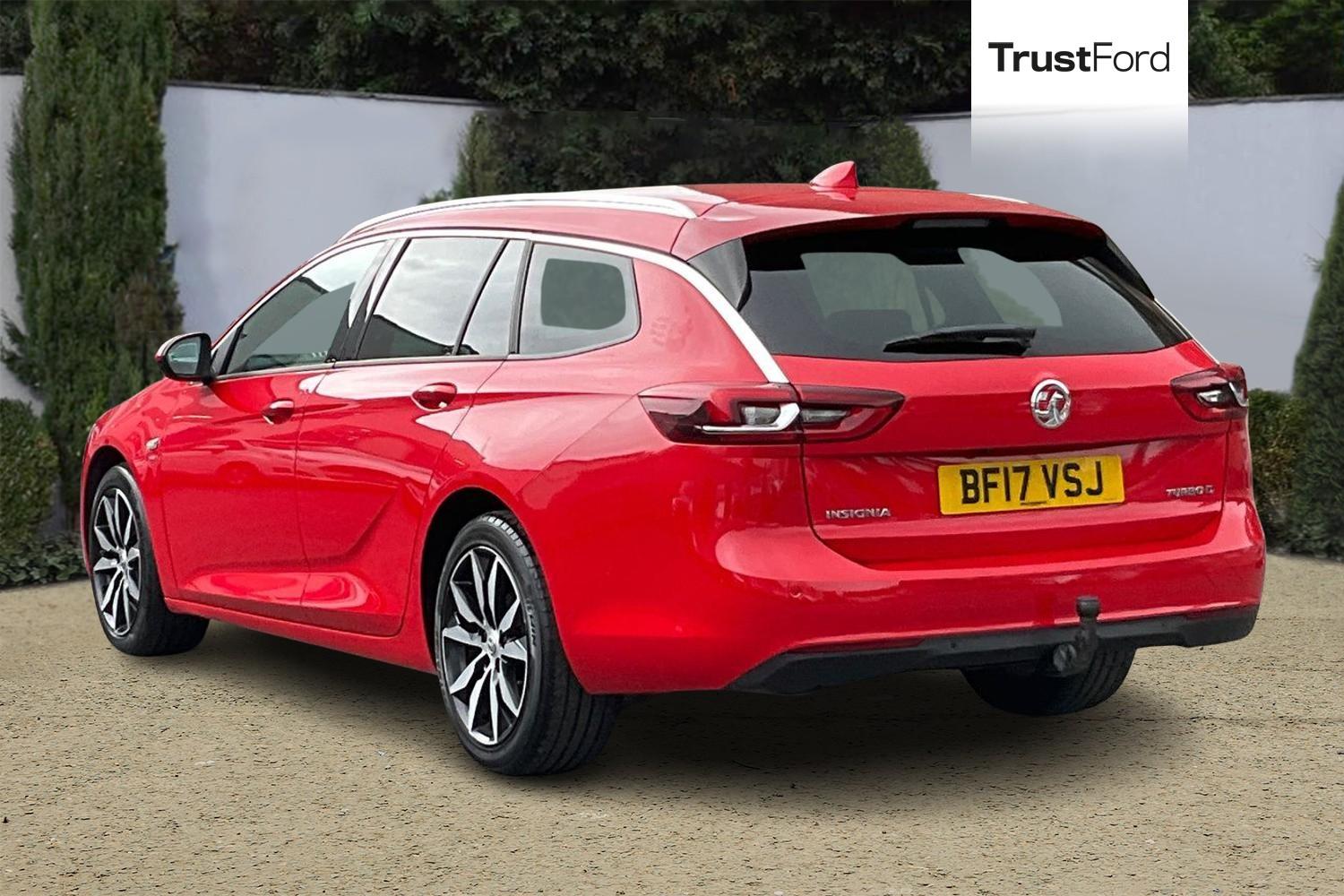 Vauxhall INSIGNIA Photo 1