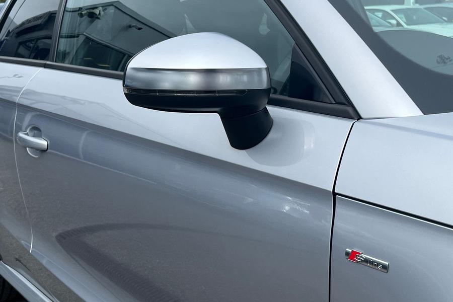Audi A1 Photo autoimg-706b78201505ba395bb1e825501d585ca10695b9.jpg