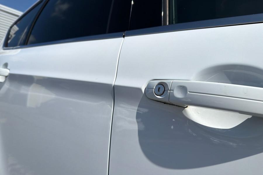 Ford KUGA Photo autoimg-706f27d7cd8da61cef7bbffc9fc1dc4a1f5de288.jpg
