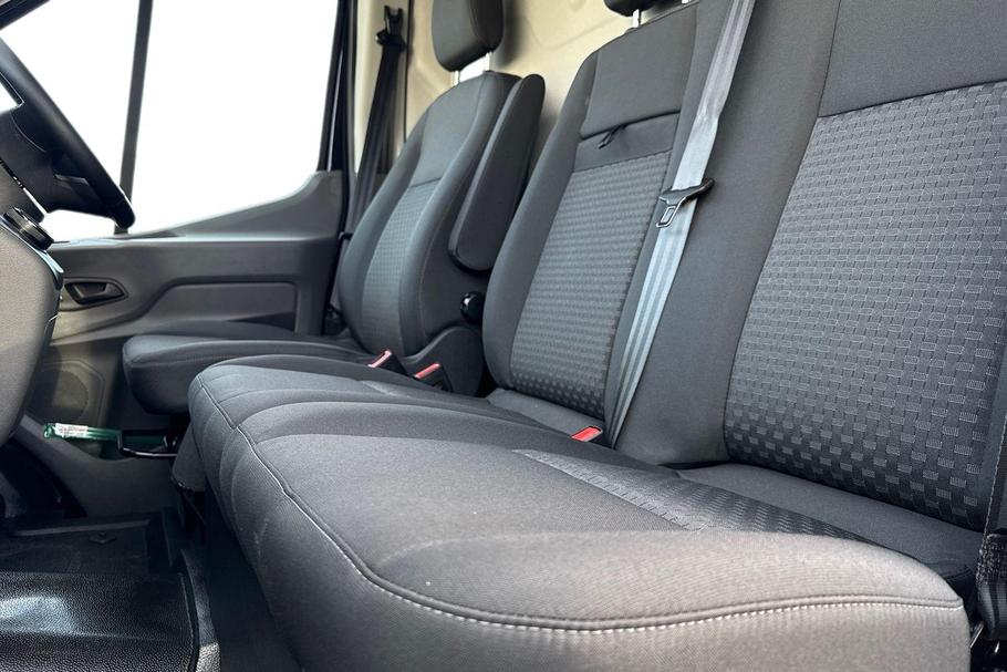 Used Ford E-TRANSIT YC75JMU 10