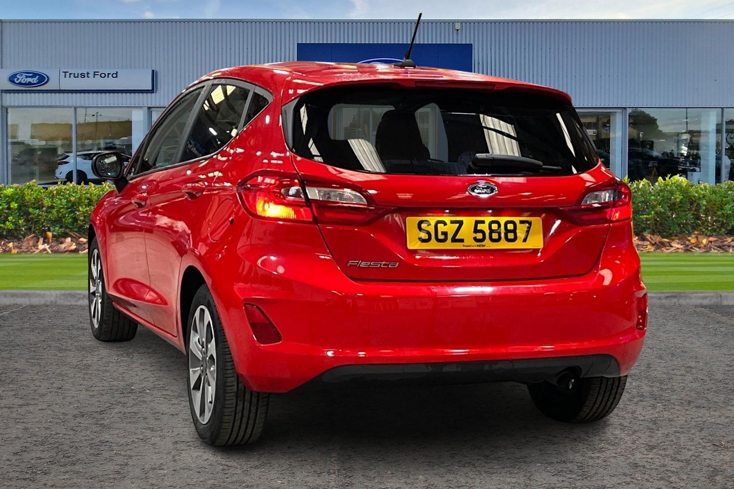 Ford FIESTA Photo 1