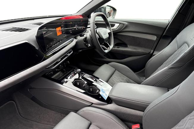 AUDI A5 Avant Photo 2