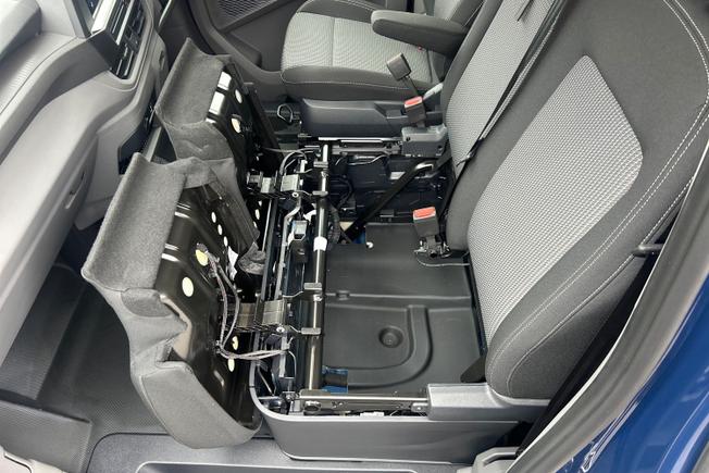 VOLKSWAGEN e-Transporter Photo 36