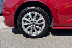 VOLKSWAGEN Multivan Photo 5