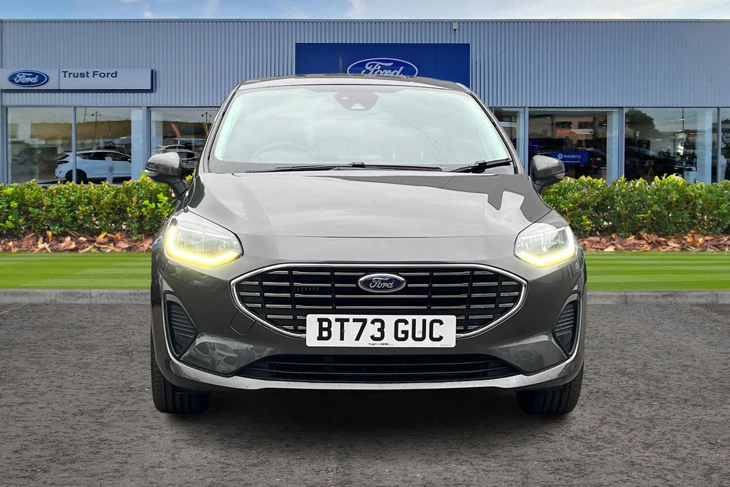 Ford FIESTA Photo 5