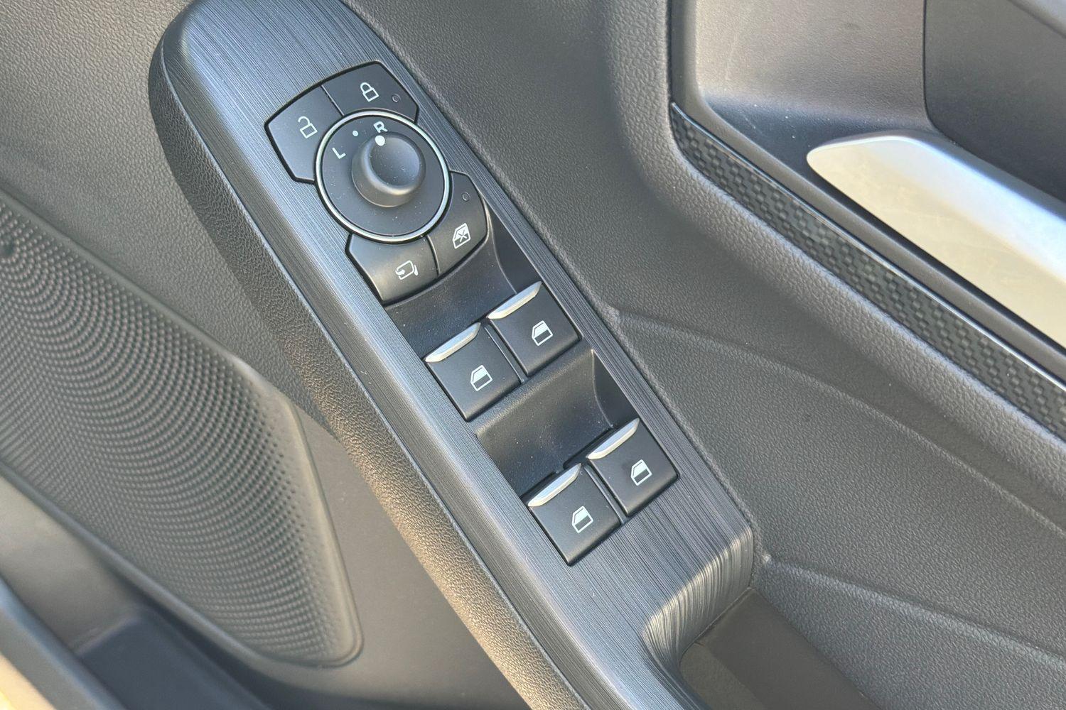 Ford KUGA Photo 15