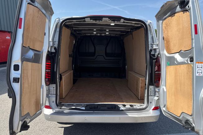 VOLKSWAGEN Transporter Photo 12