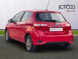 TOYOTA Yaris Photo 3